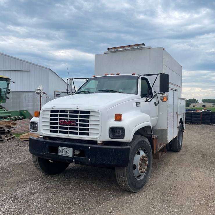 #2375 • 2000 GMC C6500 Utility Truck (Has WI Title)