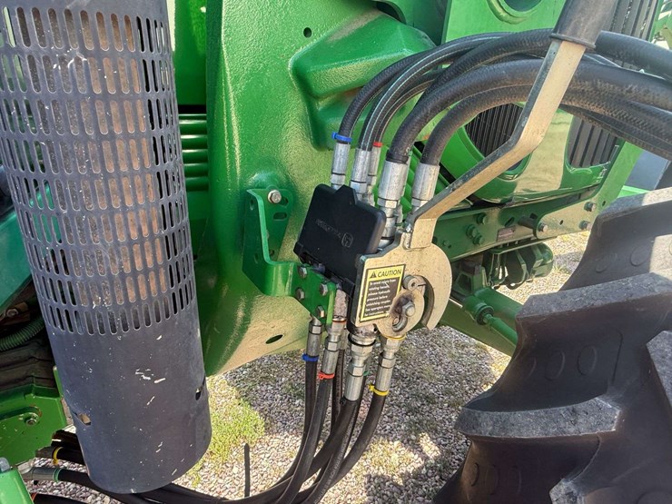 2011-john-deere-741-image-47