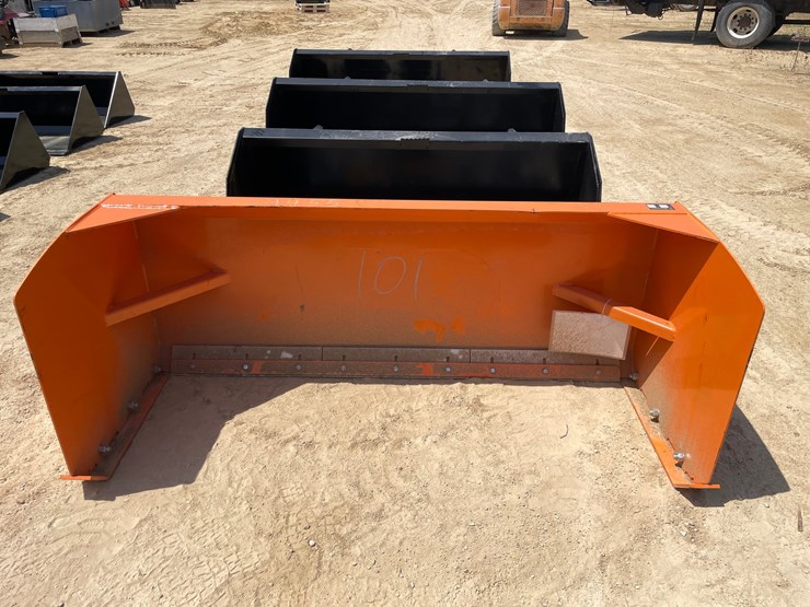 #2244-•-new-84"-skid-steer-snowpusher-attachment-image-2
