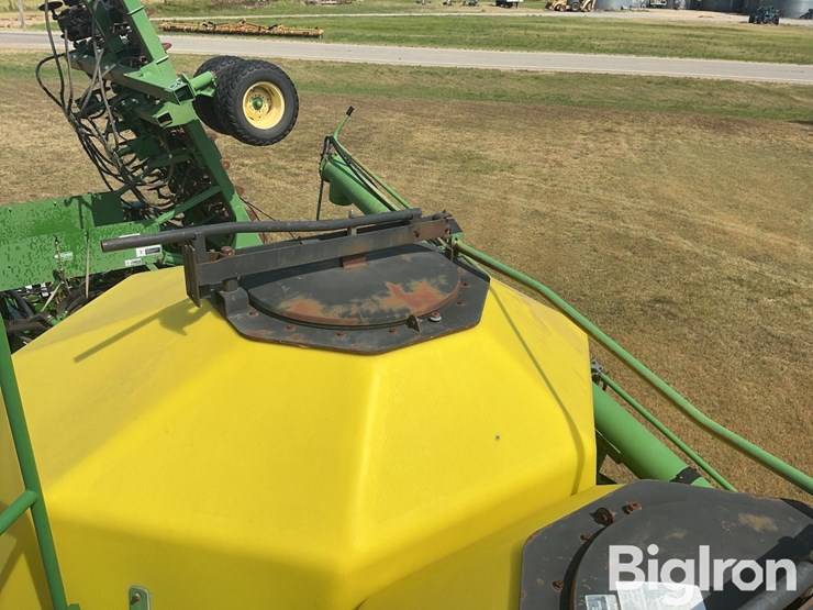 2005-john-deere-1890-image-11