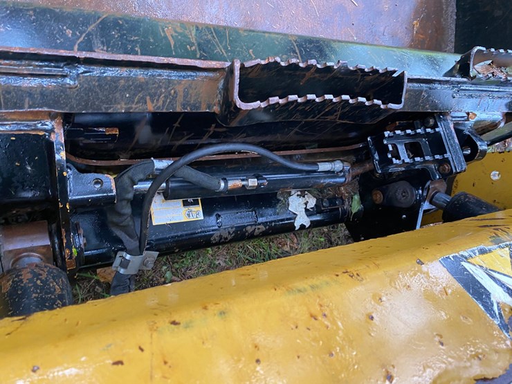 2019-caterpillar-259d-image-16