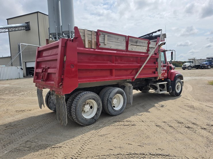 #25406-•-2003-mack-cv713-granite-truck-image-12
