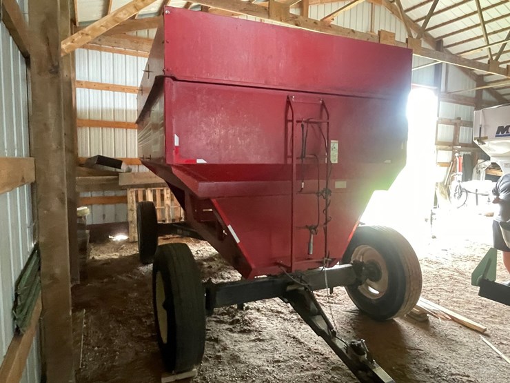 #520-•-westendorf-ww425-gravity-wagon-(fall-creek,-wi)-image-3