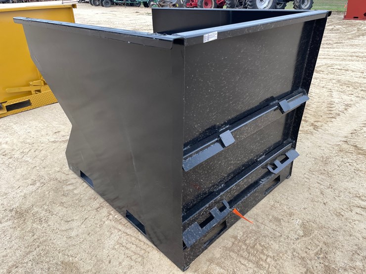 #2542-•-new-kc-sid-steer-hopper-with-fork-pockets-image-2
