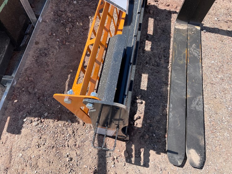 #2423-•-unused-2026-landhonor-pallet-fork-attachment-image-8