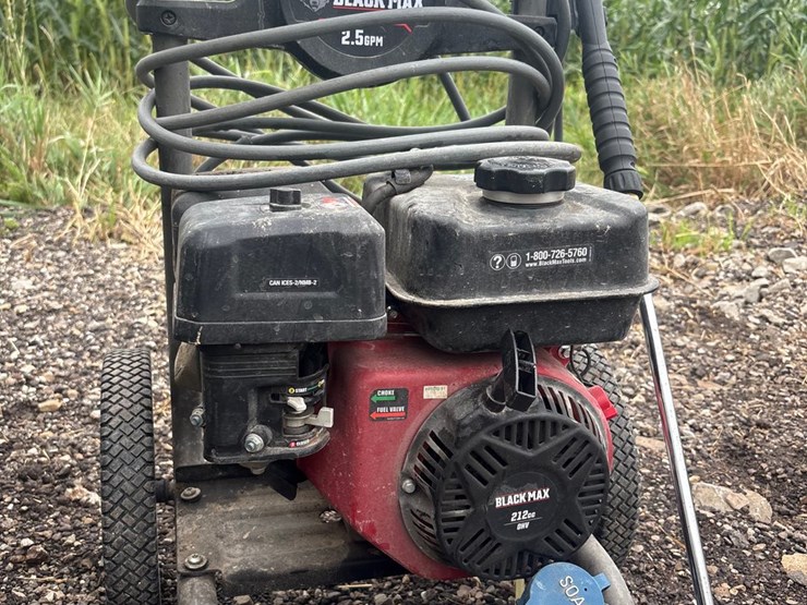 #6318-•-black-max-pressure-washer-(denmark,-wi)-image-1