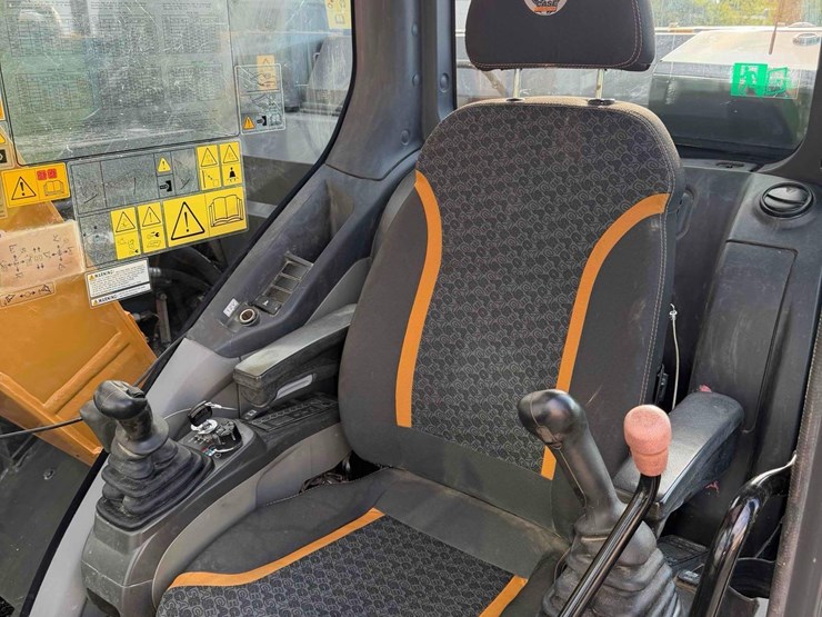 2021-case-cx145d-excavator-image-23