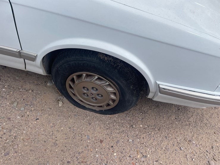 #1884-•-1994-pontiac-ciera,4-door-sedan-(has-nm-title)-(offsite-at-nmsu)-image-13