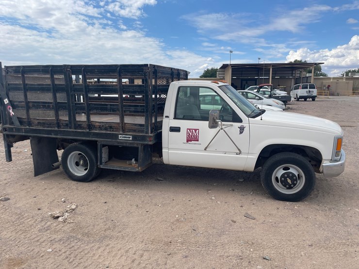 1995-chevrolet-1ton-image-2