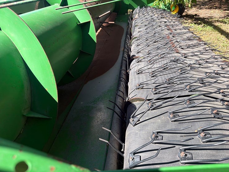 john-deere-914-header-image-13
