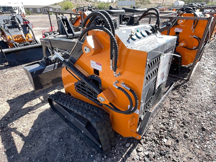 #2067-•-unused-2026-landhonor-mini-skid-steer-loader-image-21