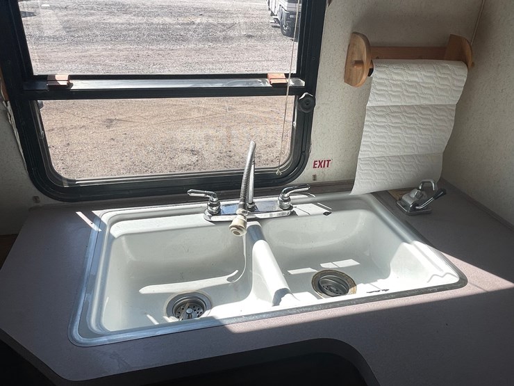 #1858-•-1994-fleetwood-travel-trailer-(has-nm-title)-image-136