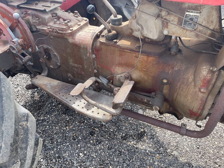 massey-ferguson-65-image-15