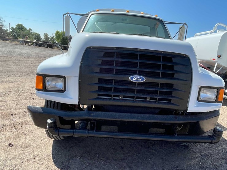 1997-ford-f800-image-70