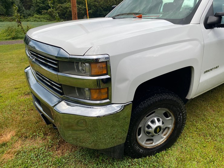 2015-chevrolet-2500-image-10