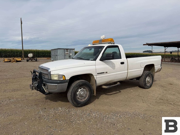 2001-dodge-ram-2500-image-1