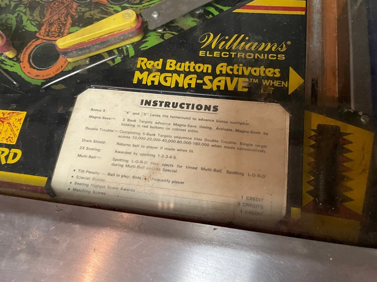 #6237-•-williams-electronics-pinball-machine-image-14