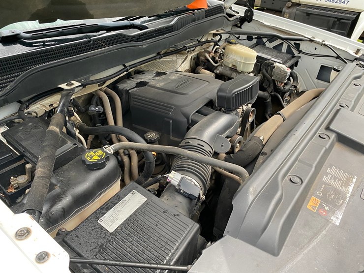 2015-chevrolet-2500-image-40
