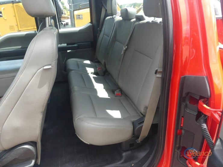 2016-ford-f150-image-8
