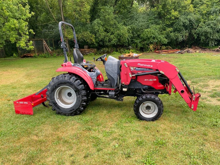 mahindra-1538-hst-image-4