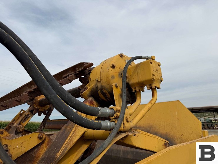 caterpillar-613b-image-26