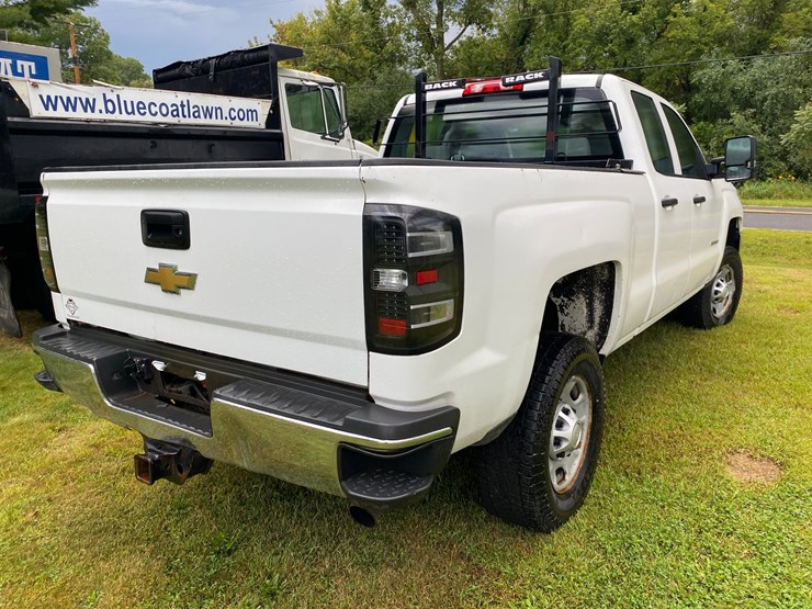 2015-chevrolet-2500-image-23