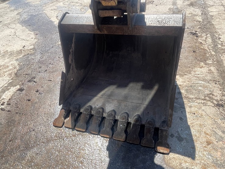 2019-komatsu-pc138us-image-44