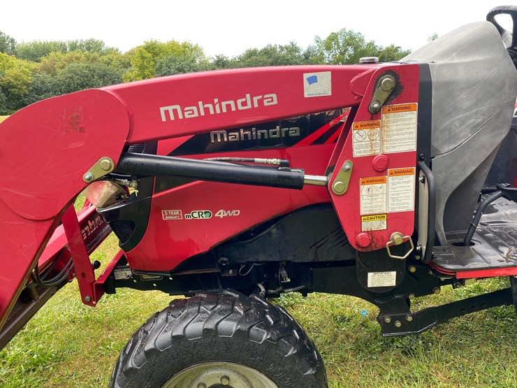mahindra-1538-hst-image-16