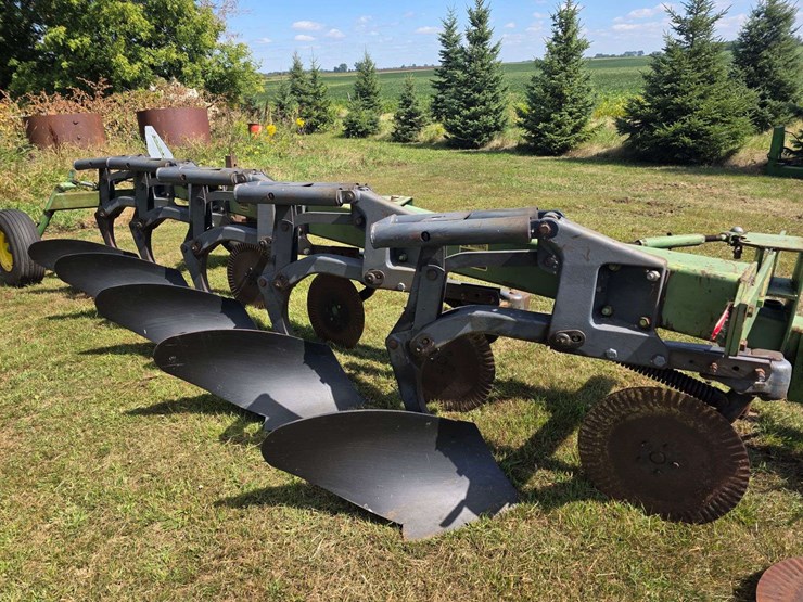john-deere-2700-image-6