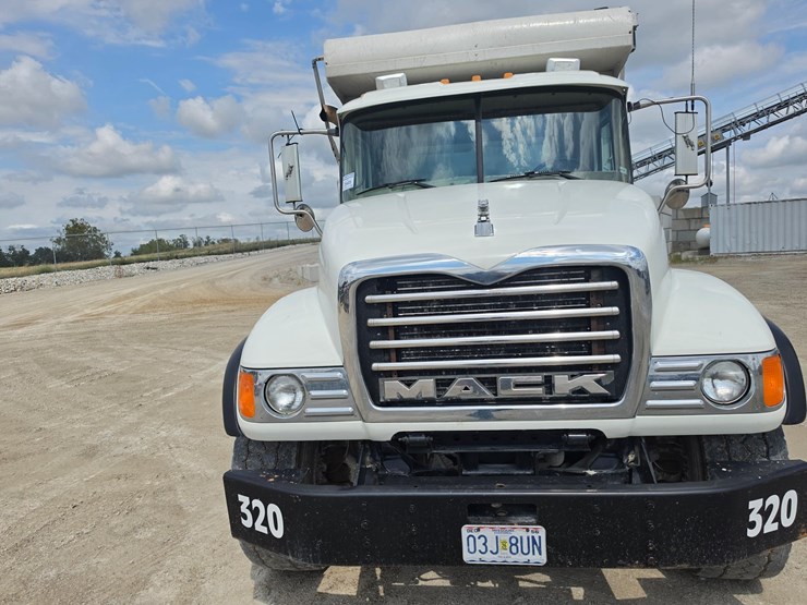 #25405-•-2003-mack-cv713-granite-truck-image-23