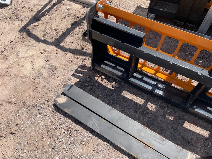 #2419-•-unused-2026-landhonor-pallet-fork-attachment-image-5