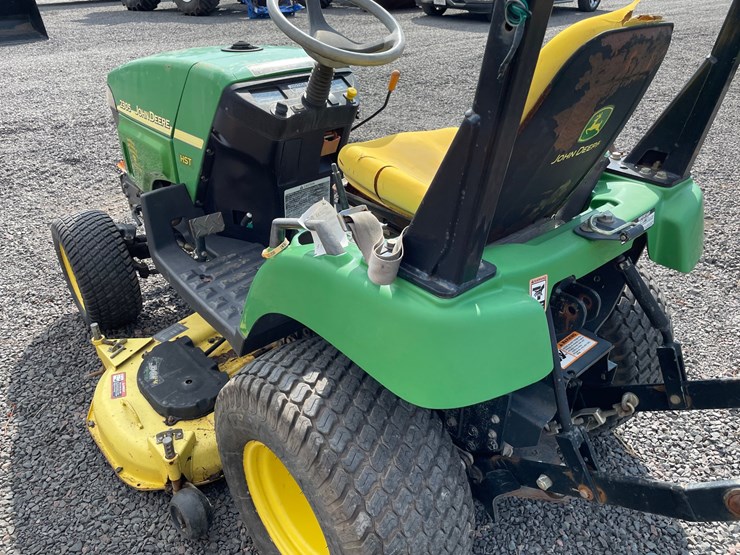 2010-john-deere-2305-image-16