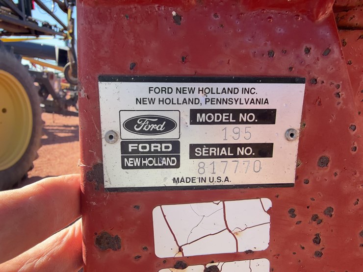 new-holland-195-image-14