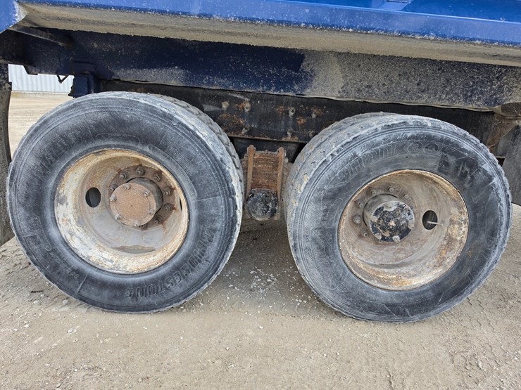 #25404-•-2003-mack-cv713-granite-tandem-axel-dump-truck-image-93