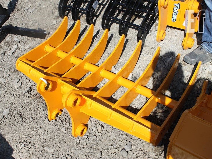 caterpillar-305-image-2