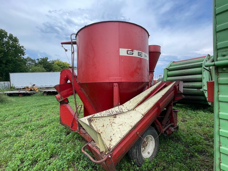 #2976-•-gehl-mix-all-feed-mixer-image-4