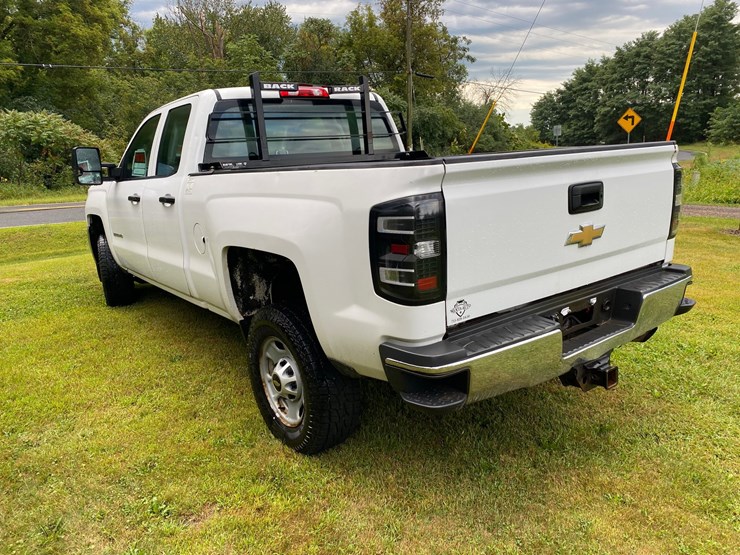 2015-chevrolet-2500-image-8