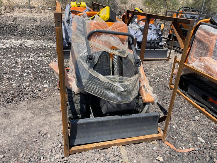 #2031-•-unused-2026-landhonor-mini-excavator-image-3