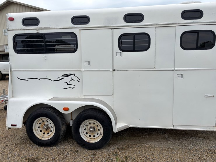 #710-•-1996-kiefer-2-horse-bumper-pull-trailer-(has-wi-title)(helenville,-wi)-image-3