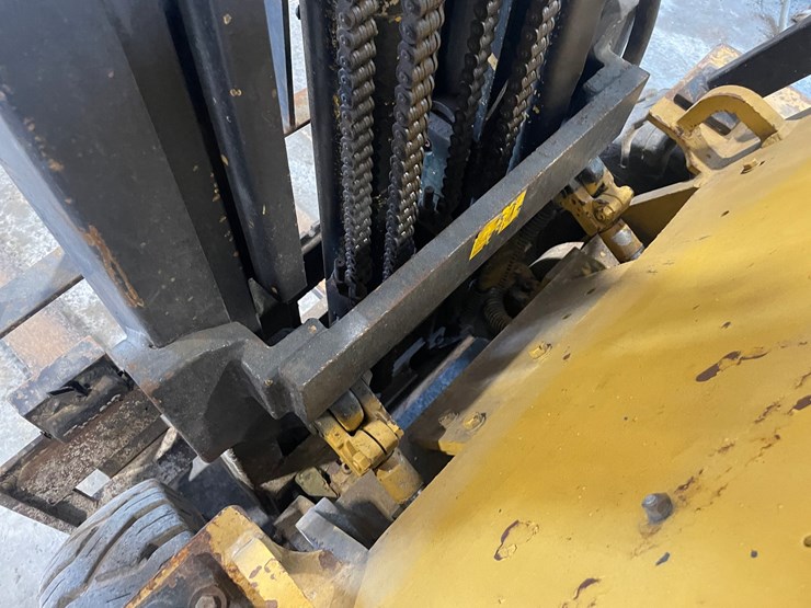#133-•-cat-pneumatic-forklift-(shawano,-wi)-image-44