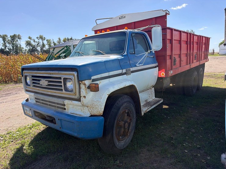 ford-9000-image-1