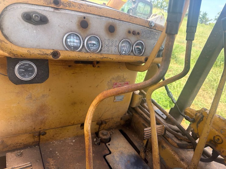 caterpillar-d4d-image-7
