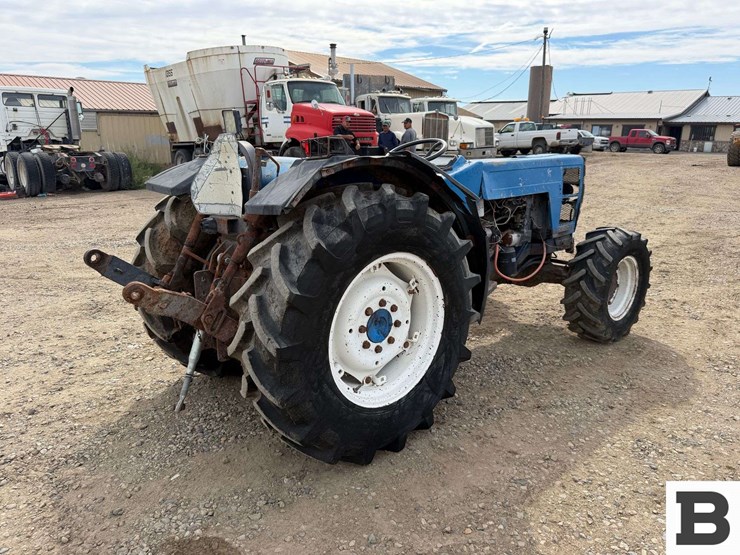 ford-tractor-image-5