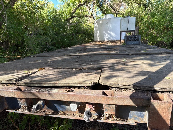 flatbed-semi-trialer-image-2