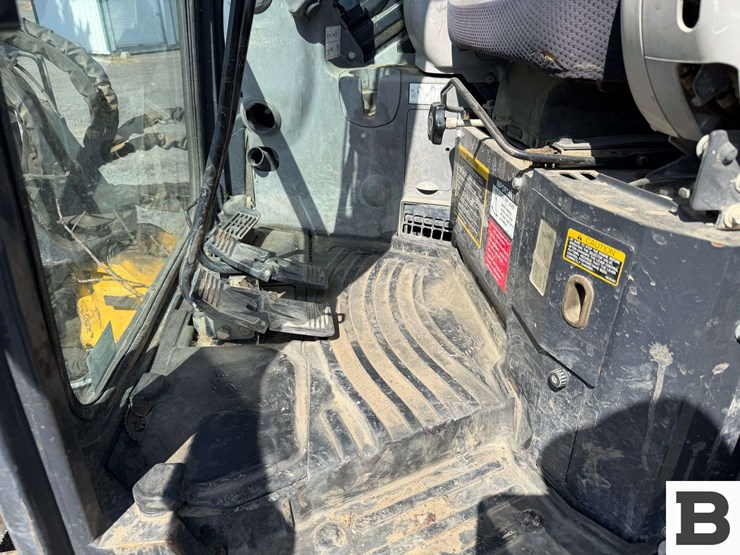 2016-deere-60g-image-55