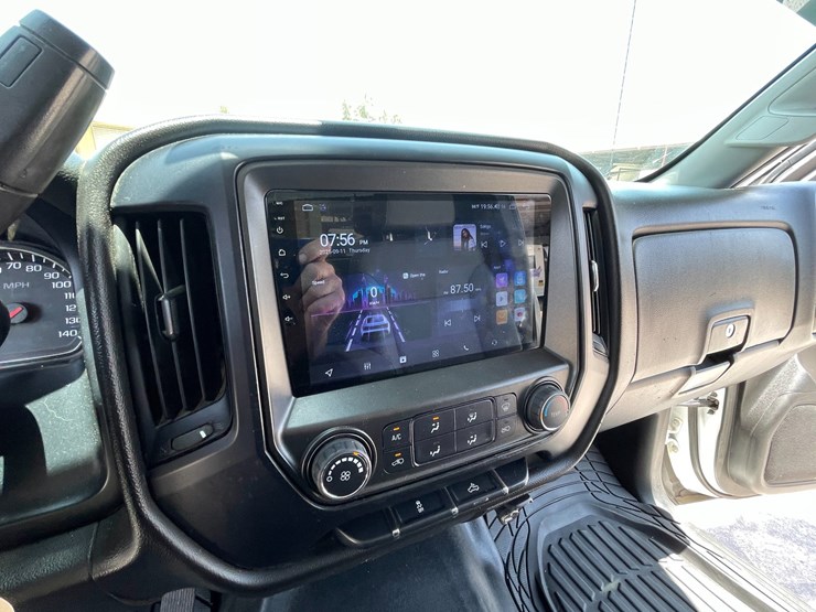 #1864-•-2018-chevy-work-truck-(has-nm-title)-image-66