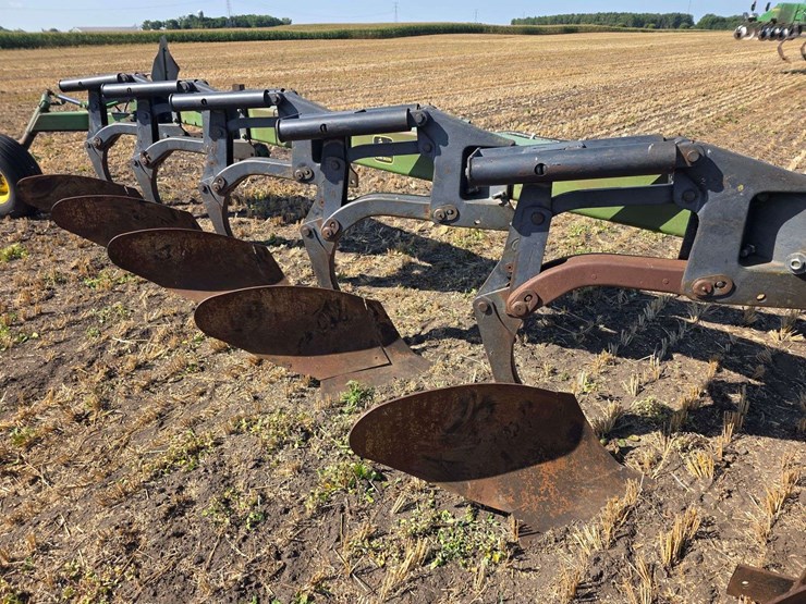 john-deere-2700-image-4