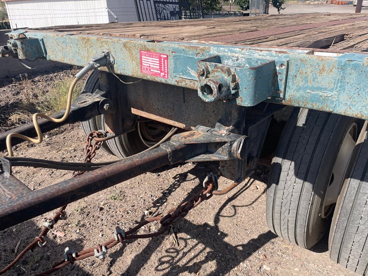 fruehauf-flatbed-image-12