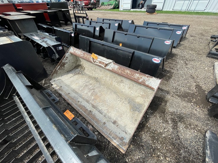 new-holland-66-image-1