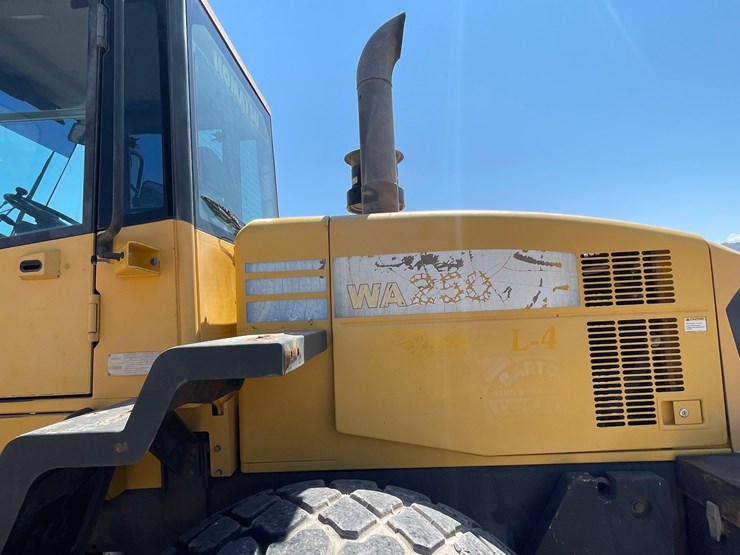 2006-komatsu-wa250-image-10